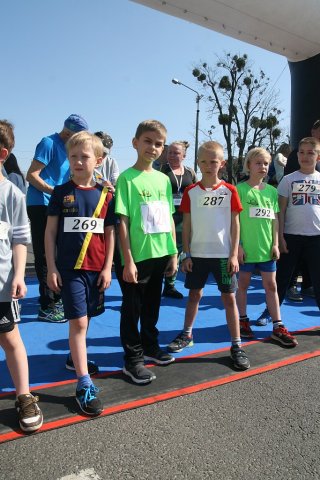 MINI MARATON MANHATAN Pamięci JANA PAWŁA II