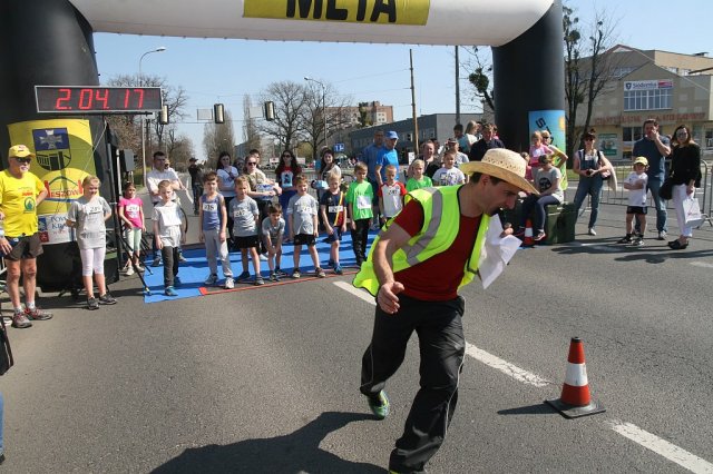 MINI MARATON MANHATAN Pamięci JANA PAWŁA II