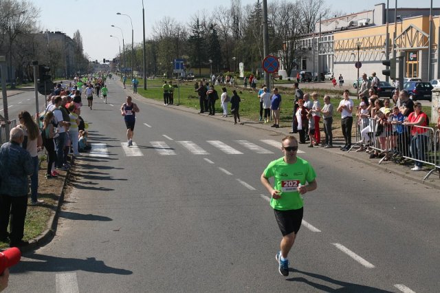 MINI MARATON MANHATAN Pamięci JANA PAWŁA II