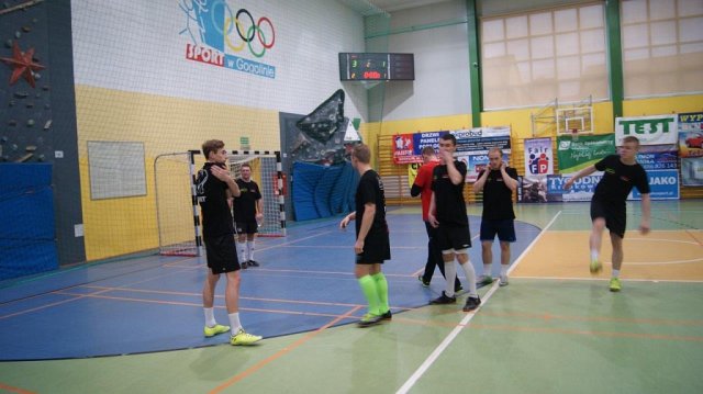 LUKS kontra Obrowiec